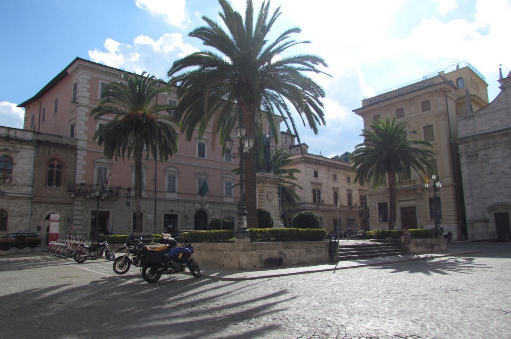Dietro Piazza 阿斯科利皮切诺 外观 照片